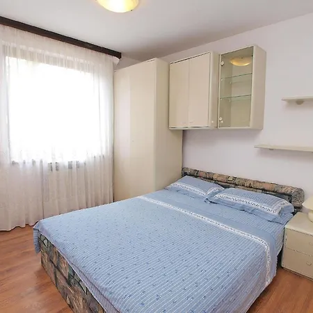 Fuer 8 Personen Ca 90 Qm In Fazana, Istrien Istrische Riviera Apartment *