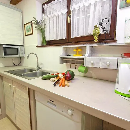 Apartment Fuer 8 Personen Ca 90 Qm In Fazana, Istrien Istrische Riviera Fazana